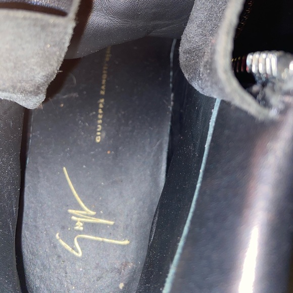 Giuseppe shoes. - Picture 2 of 5